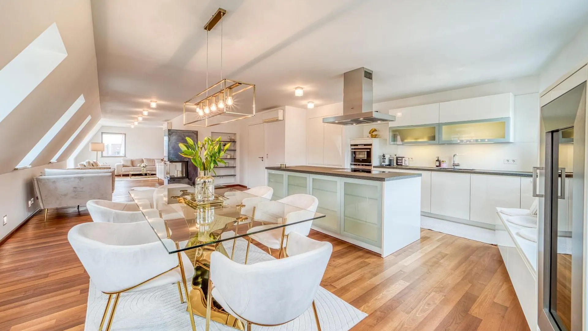 Appartamento Luxury Penthouse In The Center Norimberga